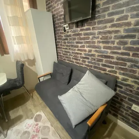Pearl House *