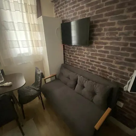 Pearl House *